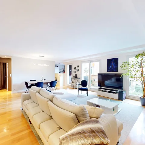 Appartement de 122.08 m² à Suresnes