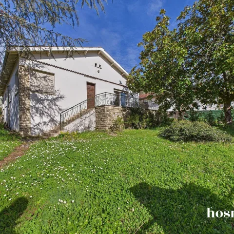 Maison de 130.0 m² à Floirac