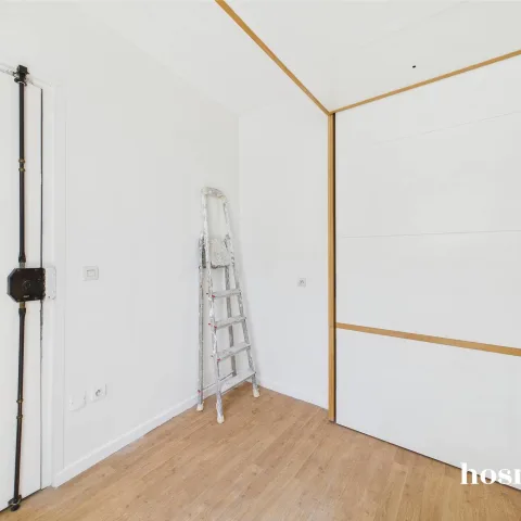 Appartement de 9.4 m² à Paris