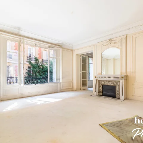 Appartement de 217.0 m² à Paris