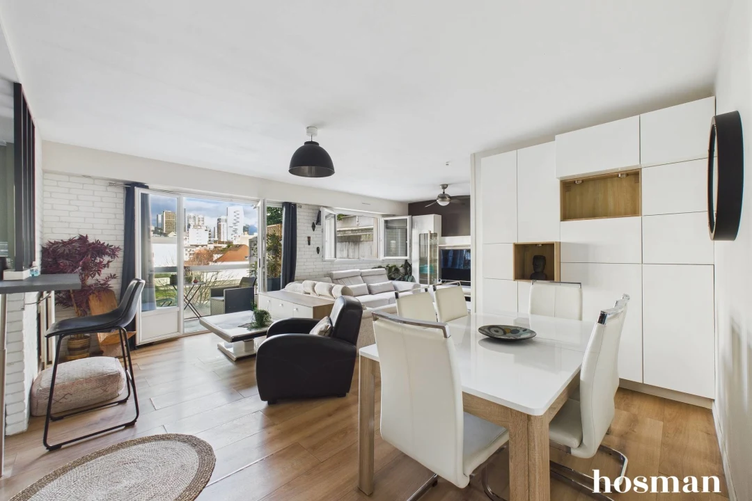 Appartement de 85.0 m² à Suresnes