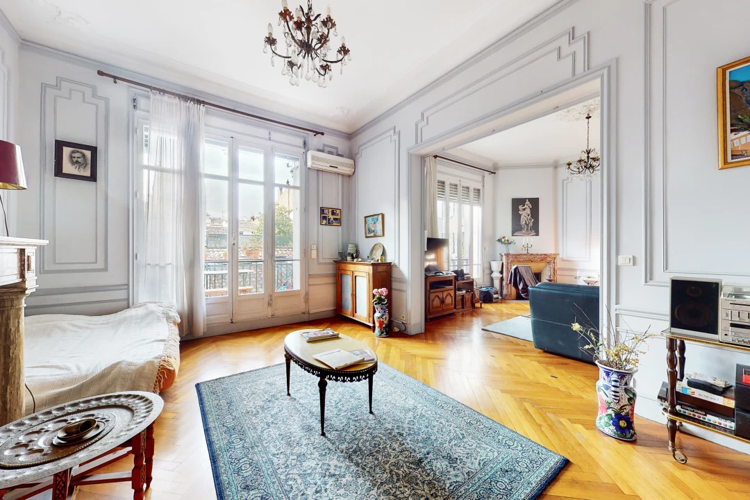 Appartement de 220.16 m² à Marseille