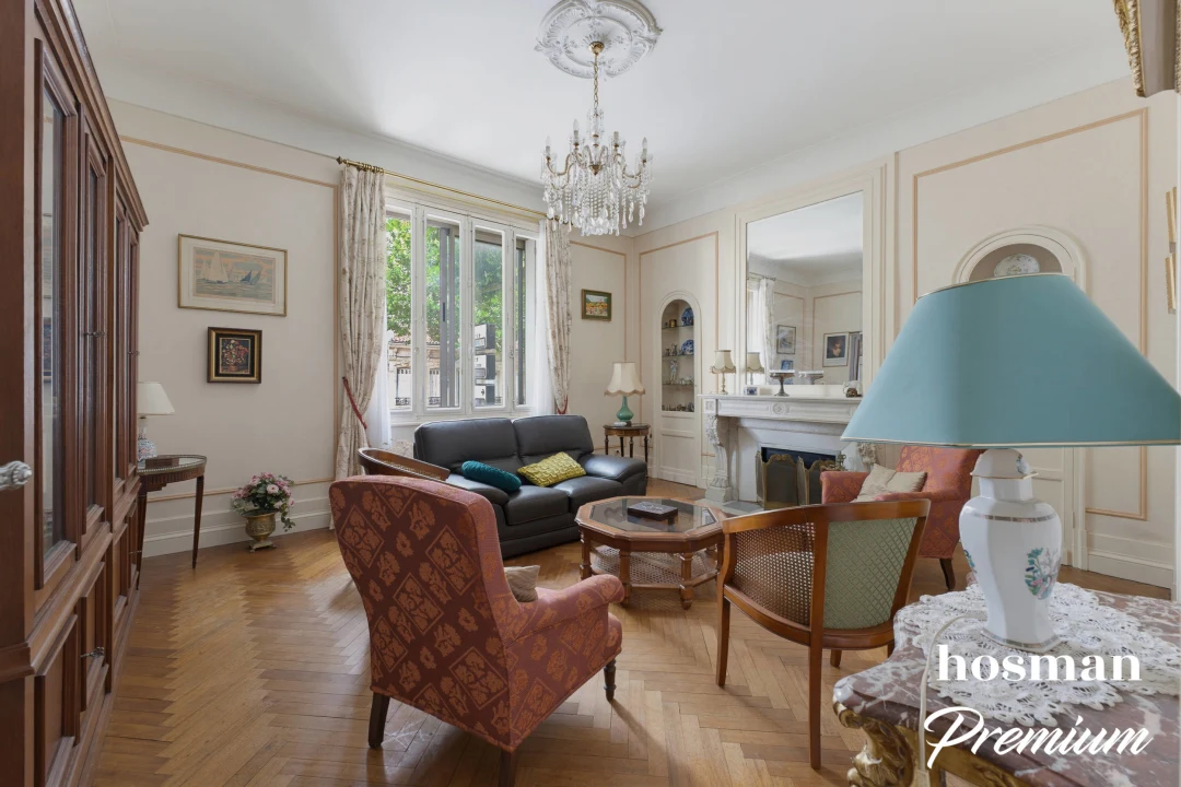 Maison de 210.0 m² à Bordeaux