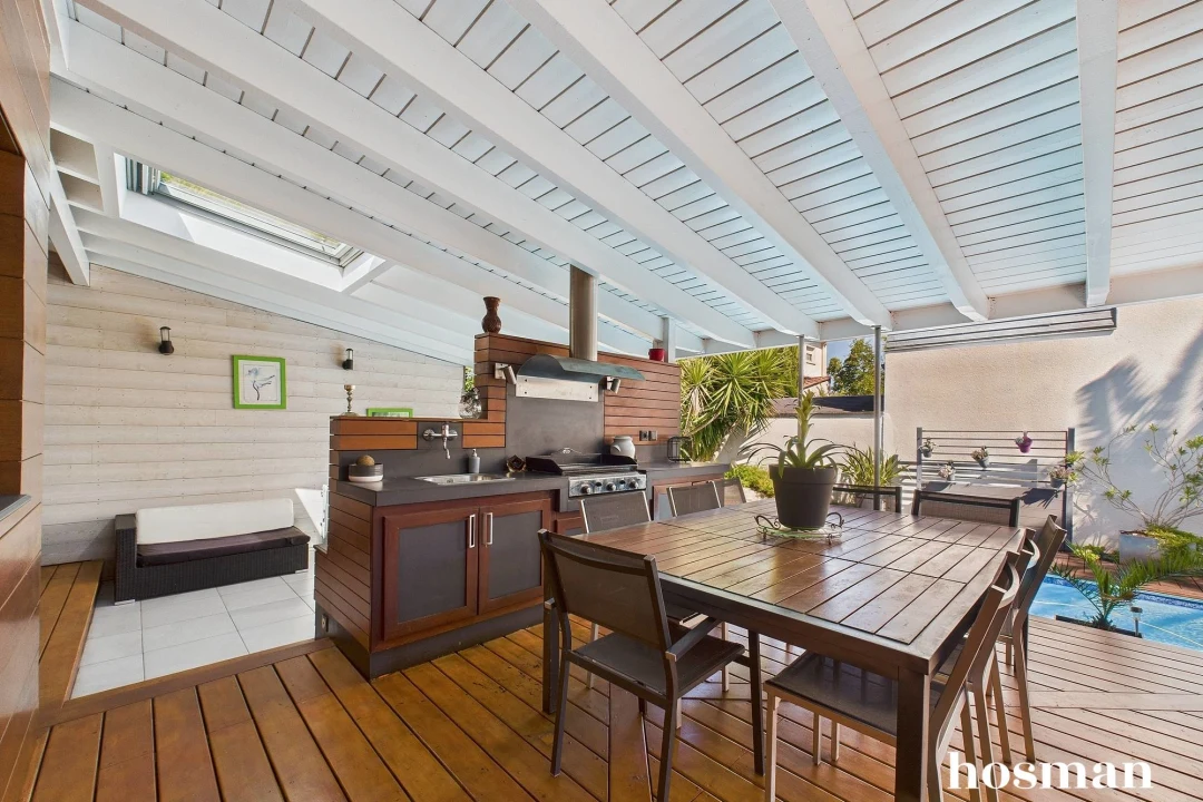 Maison de 160.0 m² à Bègles
