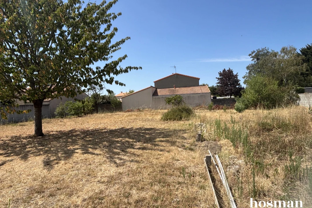 Maison de 859.0 m² à Saint-Sébastien-Sur-Loire