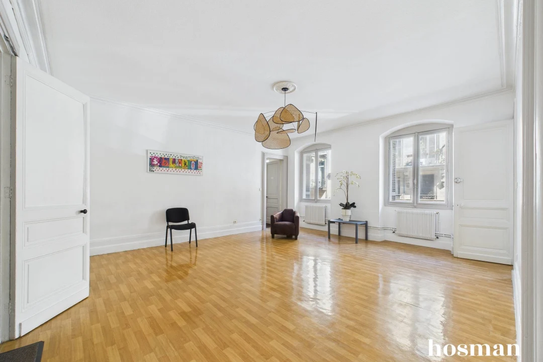 Appartement de 126.0 m² à Bordeaux