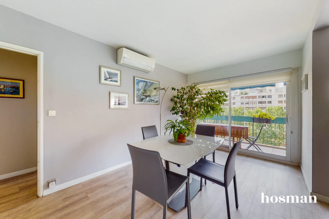 Appartement de 105.42 m² à Marseille