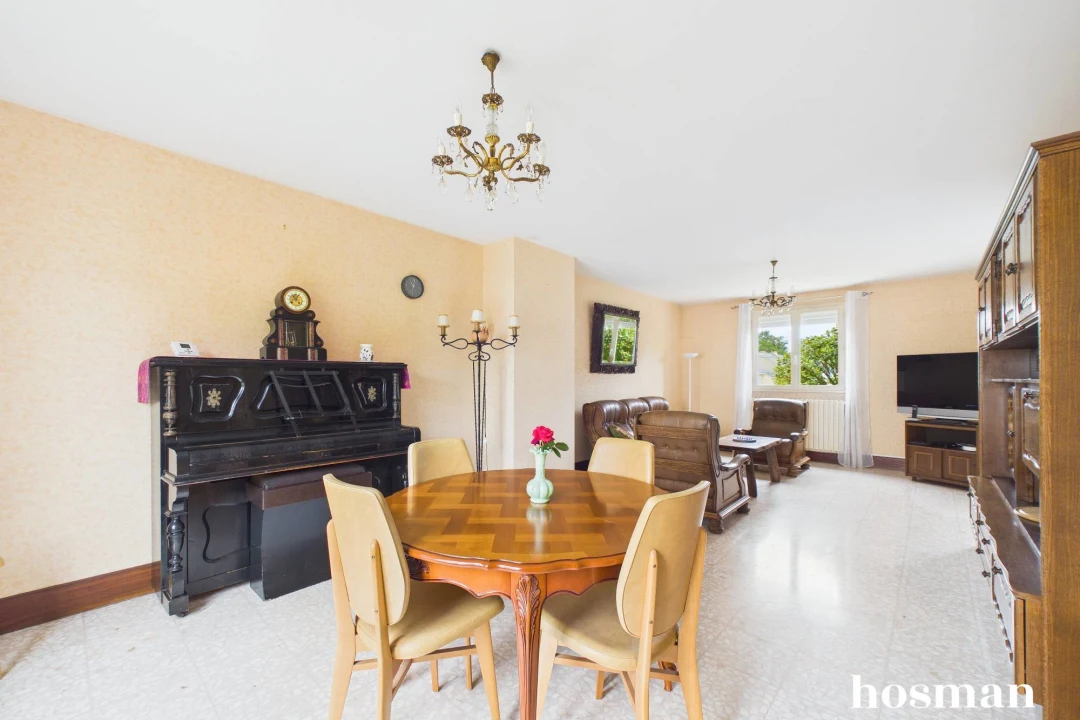 Maison de 138.8 m² à Sainte-Luce-sur-Loire
