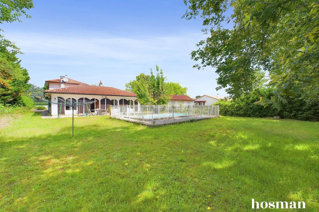 Maison de 145.0 m² à Saint-Jean-d'Illac