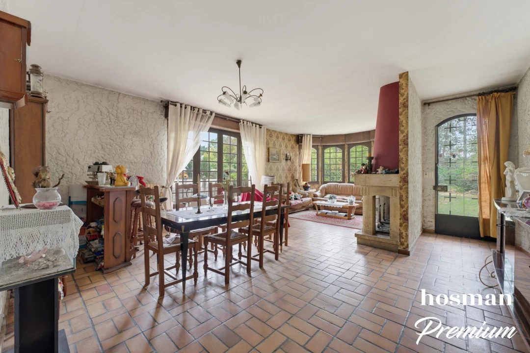 Maison de 285.55 m² à Pessac