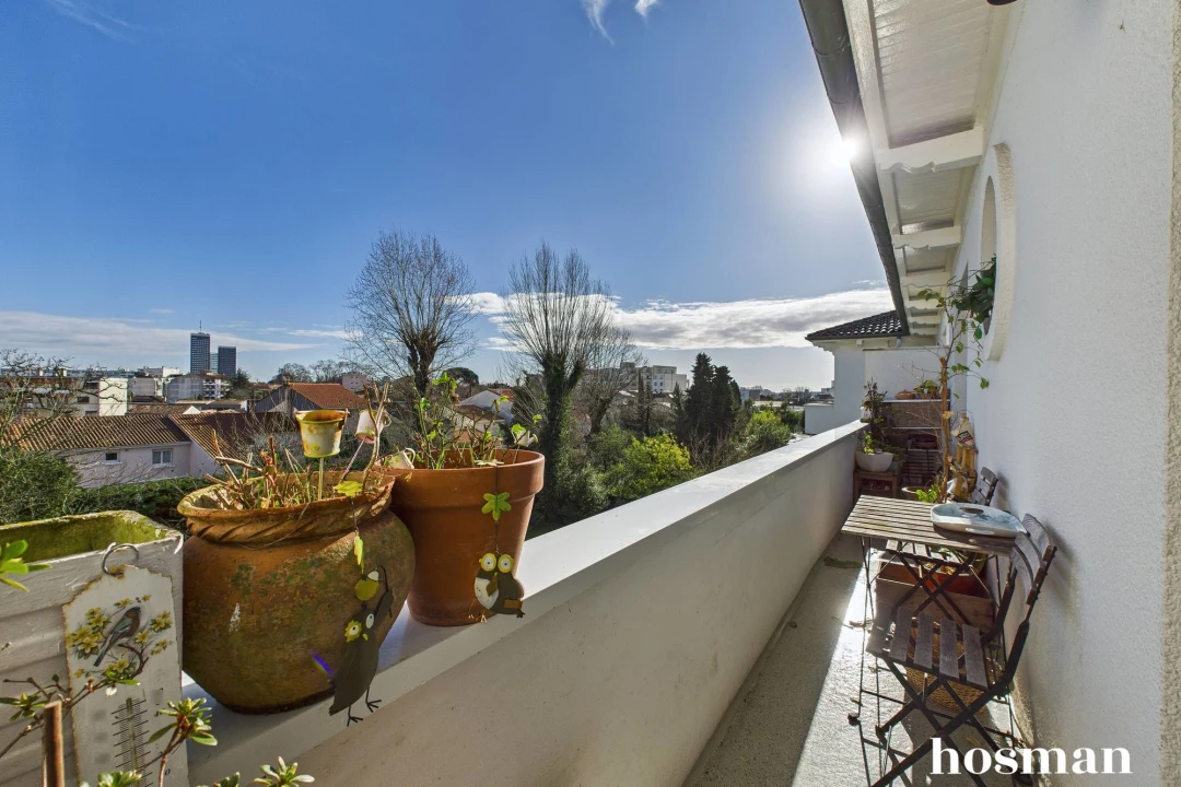 Appartement de 84.05 m² à Bordeaux