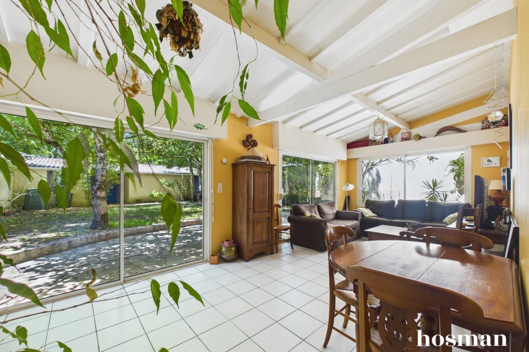 Maison de 136.0 m² à Bordeaux