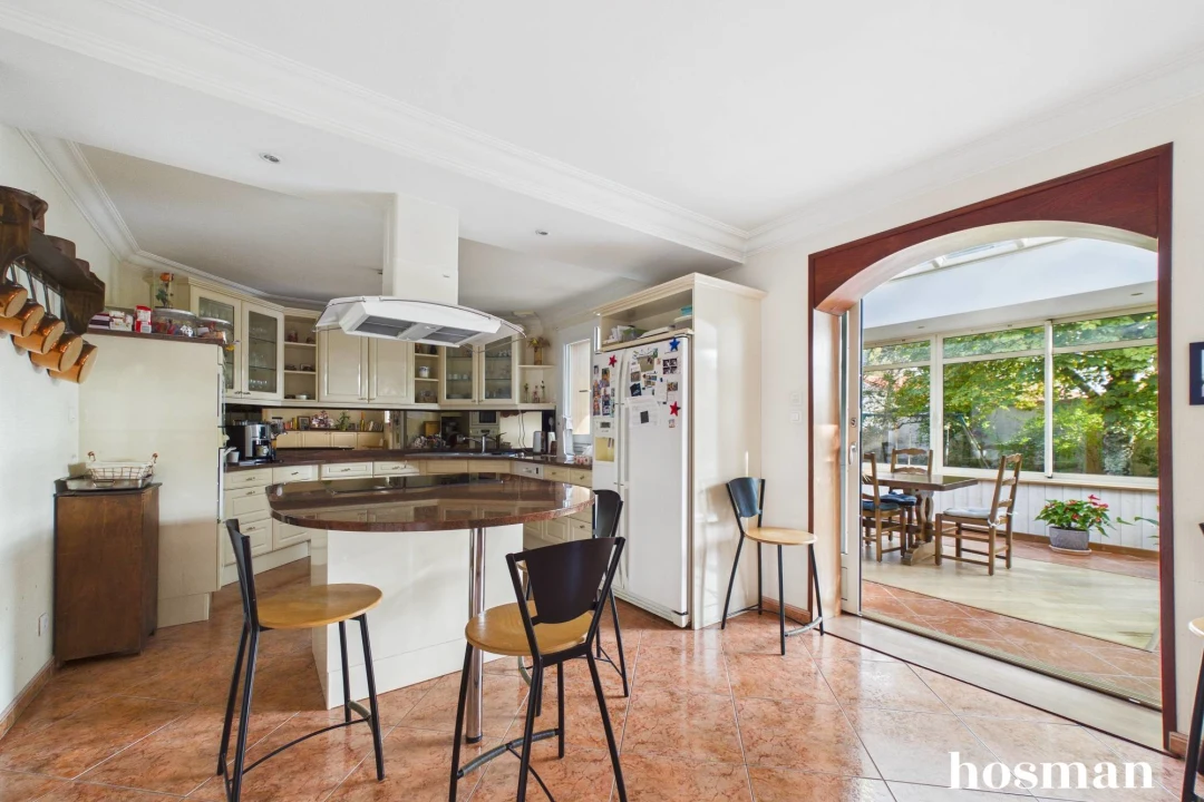 Maison de 273.0 m² à Saint-Julien-de-Concelles
