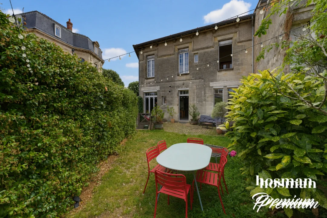 Maison de 200.0 m² à Bordeaux