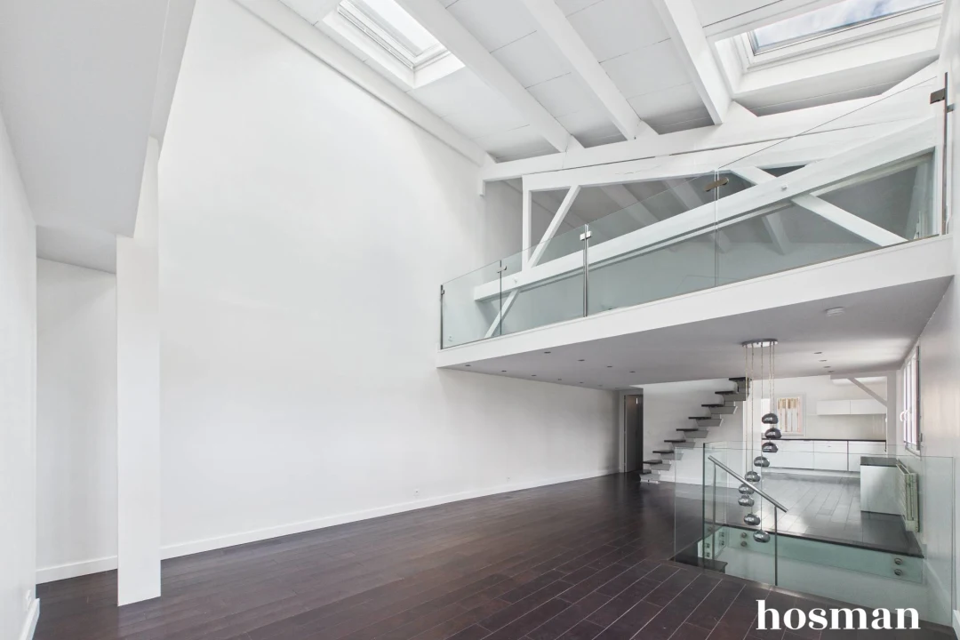Appartement de 125.0 m² à Les Lilas