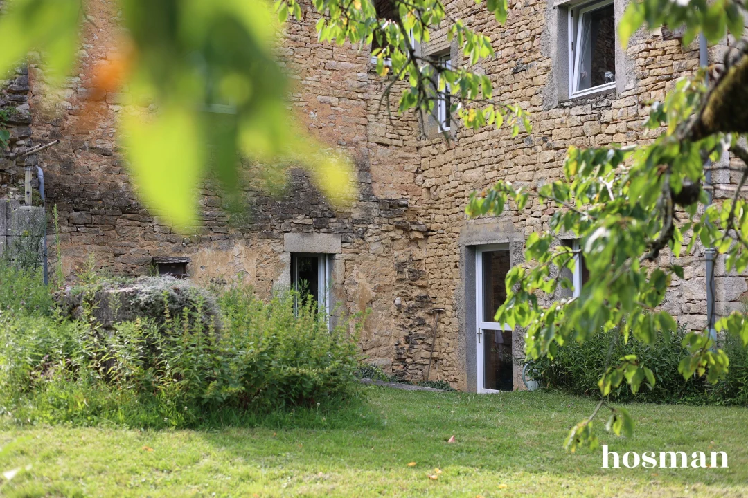 Maison de 301.0 m² à Montferrand-le-Château