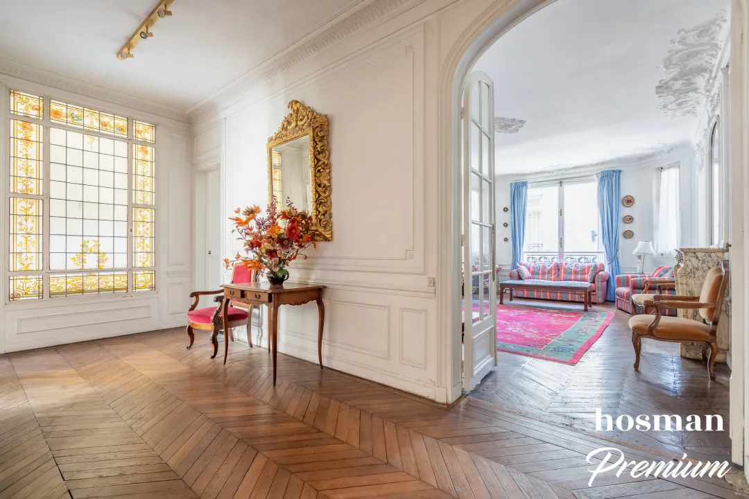 Appartement de 190.0 m² à Paris
