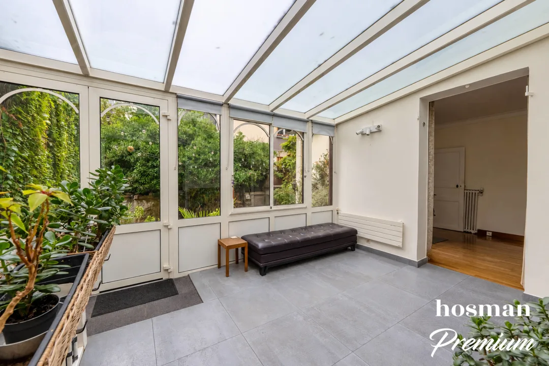 Maison de 173.0 m² à Courbevoie