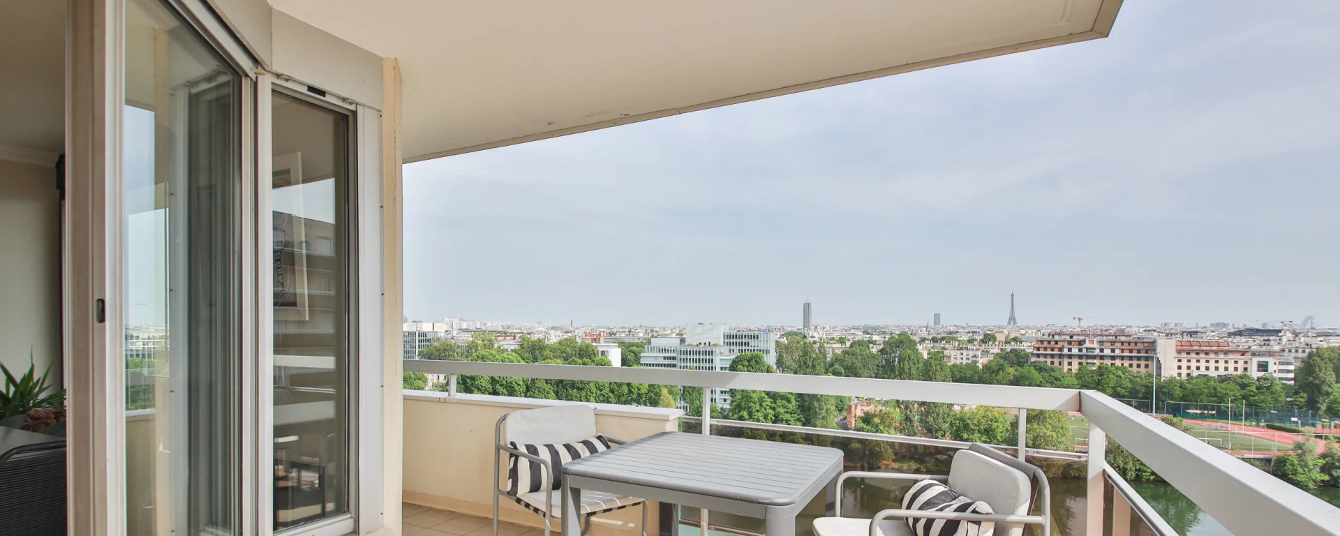 Appartement de 105.0 m² à Courbevoie