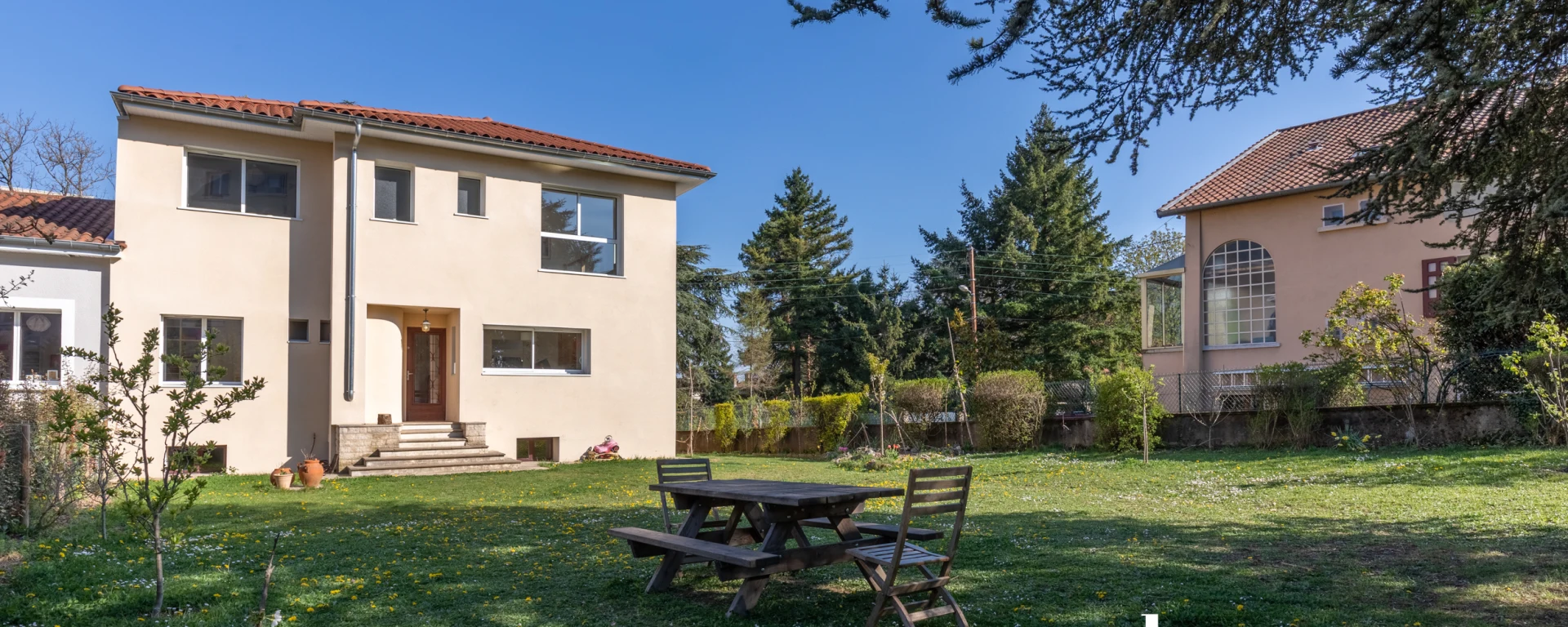 Maison de 166.0 m² à Lyon