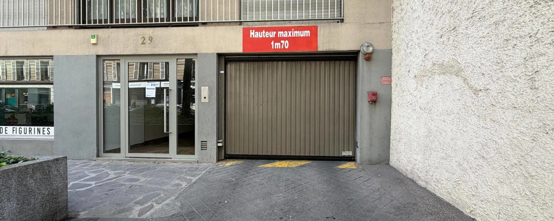 Parking de 12.04 m² à Paris