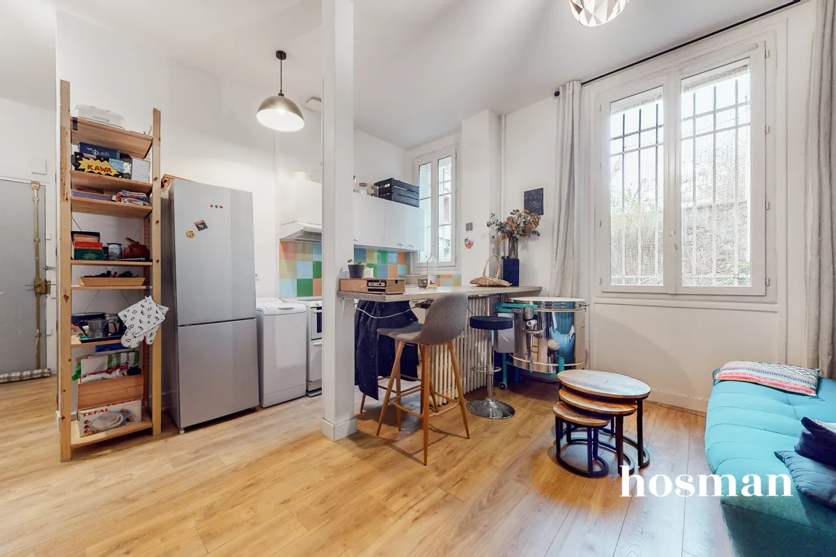 Ravissant appartement - 2 pièces, 39,37 m2 - Entièrement refait- Rue