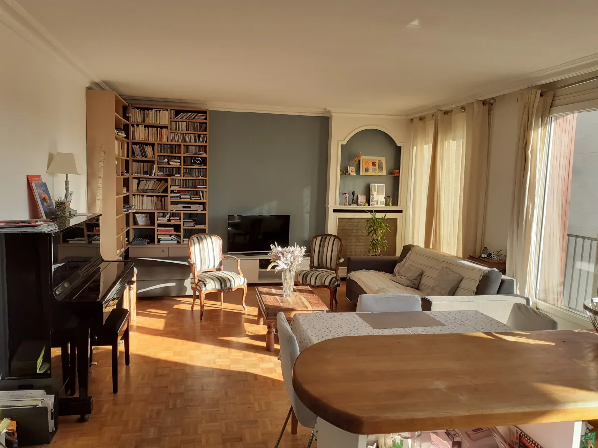 Appartement de 71.0 m² à Courbevoie