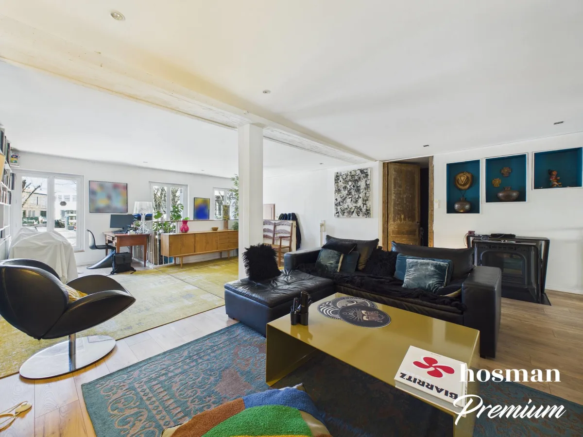 Appartement de 125.0 m² à Bordeaux