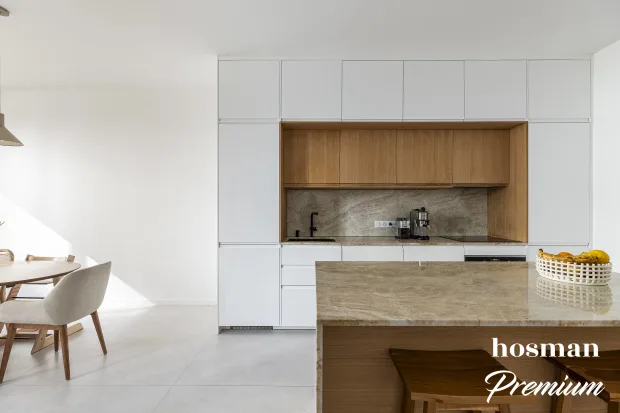 Maison de 146.0 m² à Paris