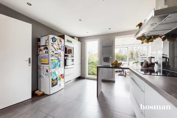 Maison de 170.42 m² à Meyzieu