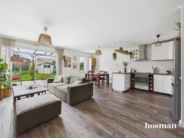 Maison de 100.0 m² à Eysines