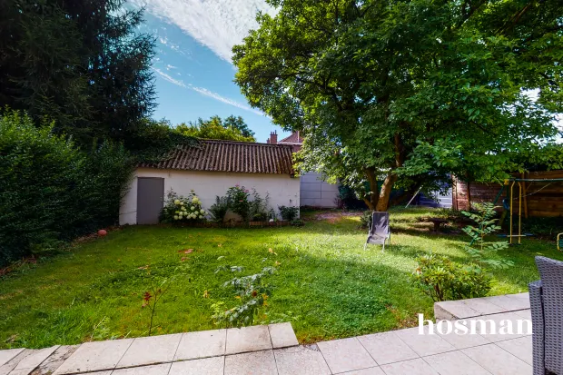 Maison de 120.0 m² à Roubaix