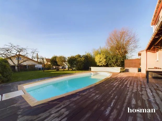 Maison de 140.0 m² à Saint-Sébastien-sur-Loire