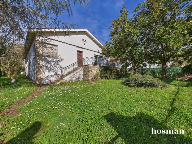 Maison de 130.0 m² à Floirac