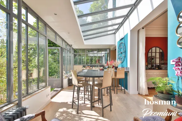 Maison de 247.0 m² à Colombes