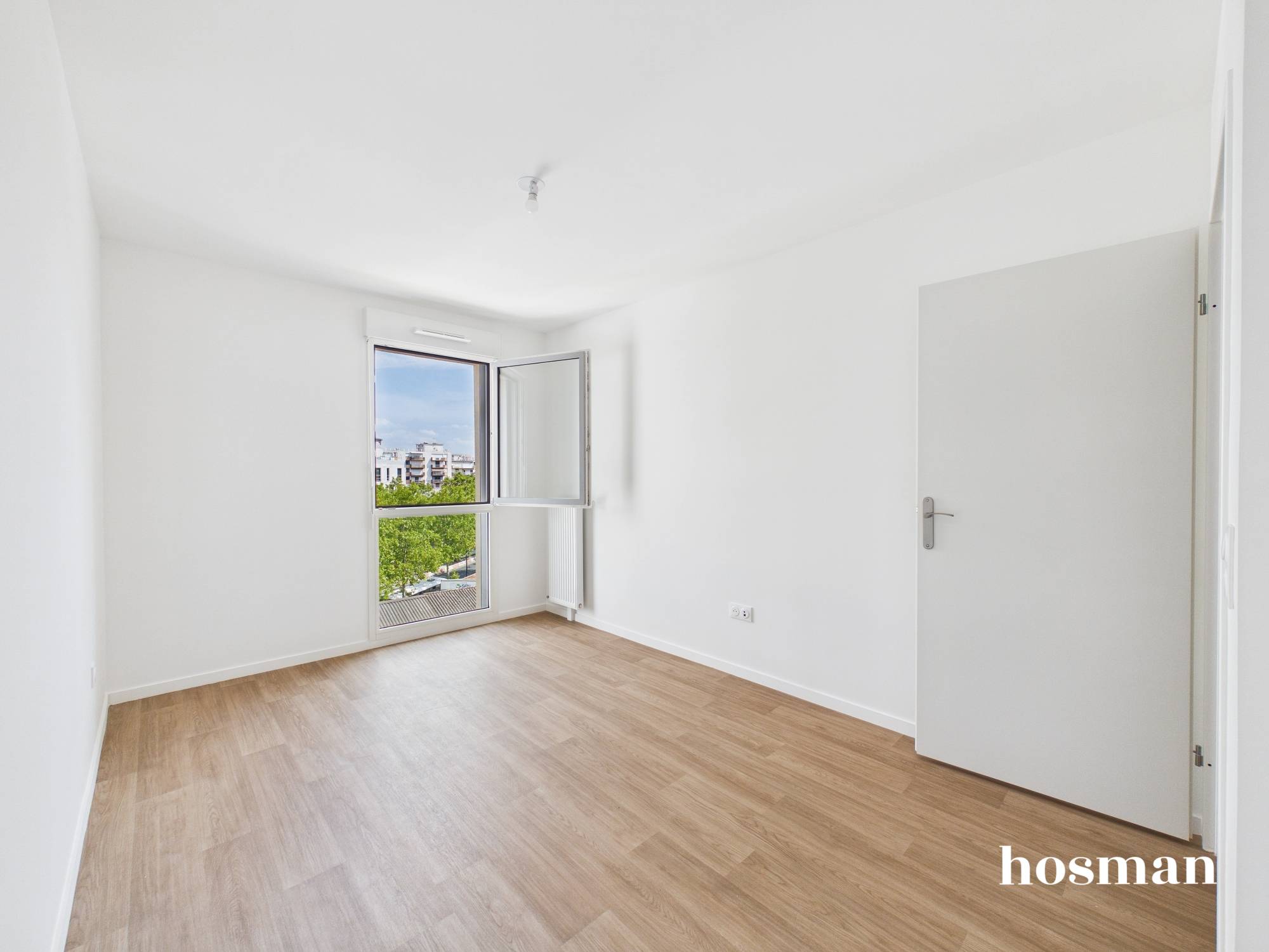 Photo 12 - Appartement 76.43 Aubervilliers
