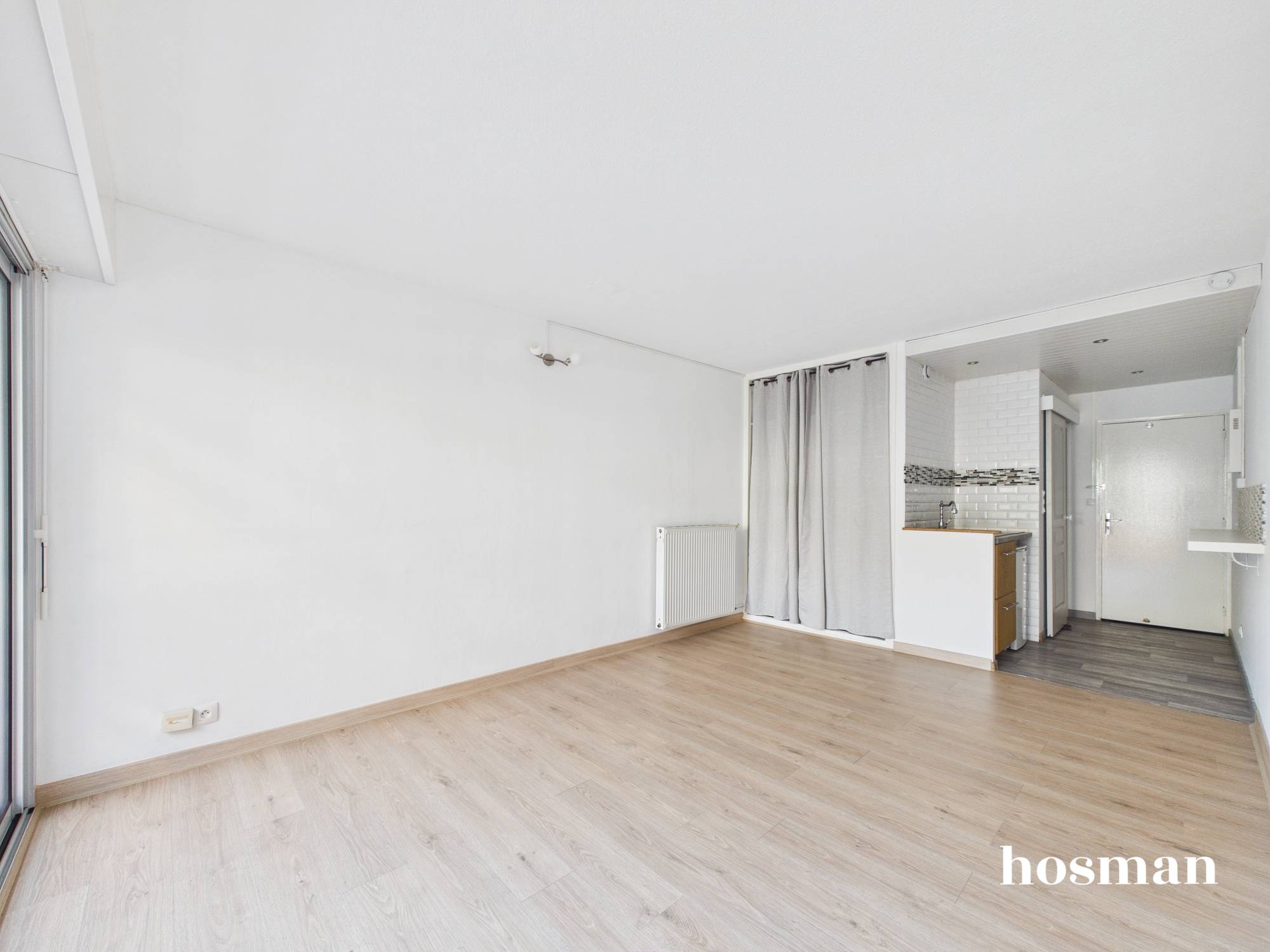 Photo 1 - Appartement 24.0 Bordeaux