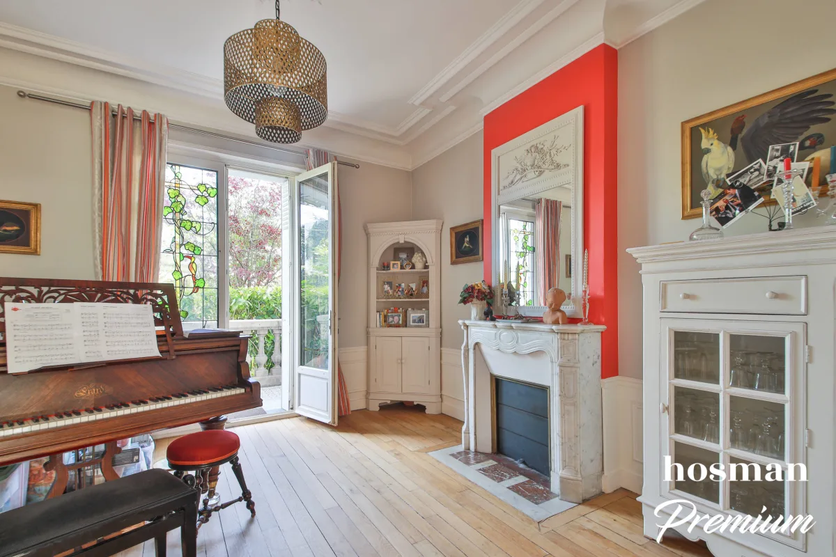 Maison de 247.0 m² à Colombes