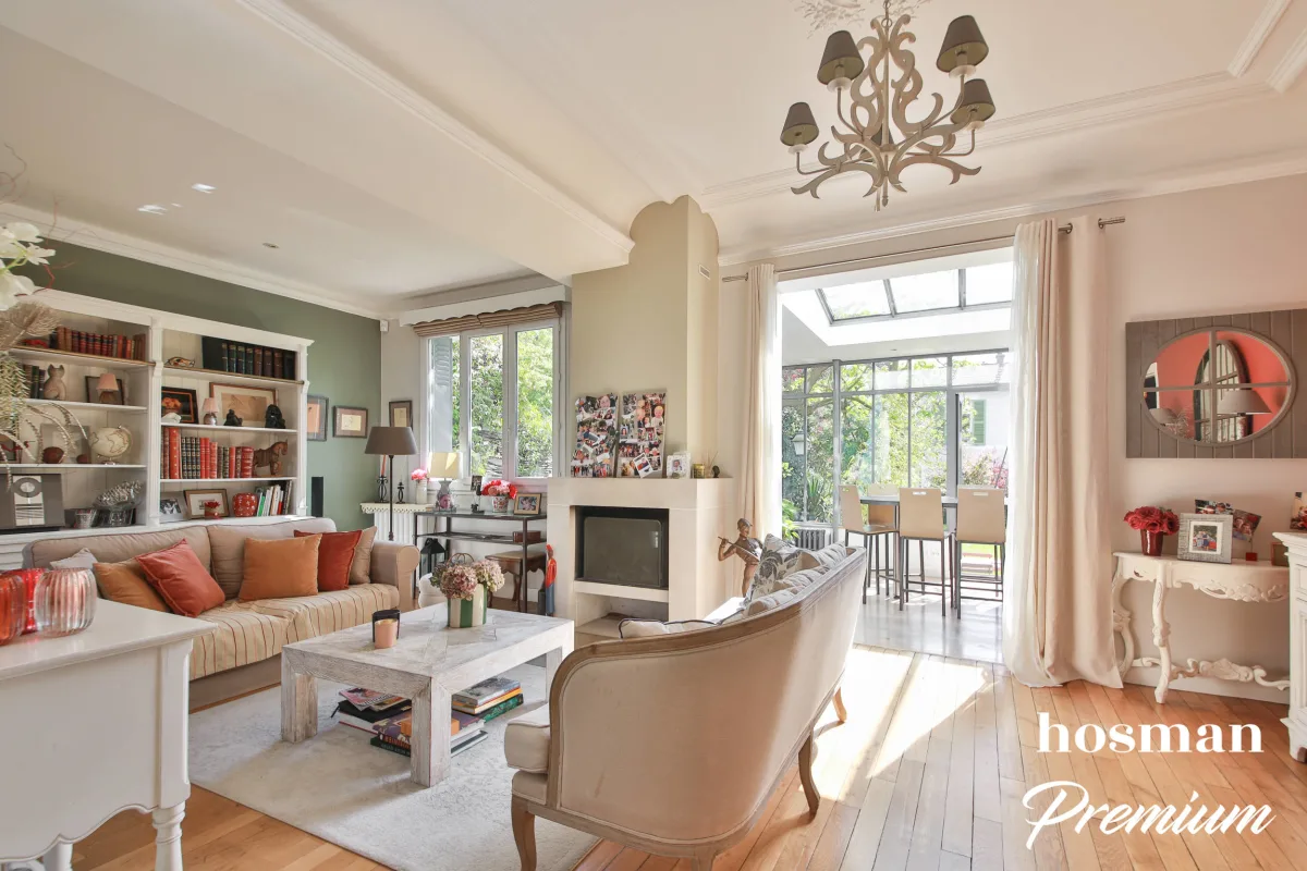 Maison de 247.0 m² à Colombes