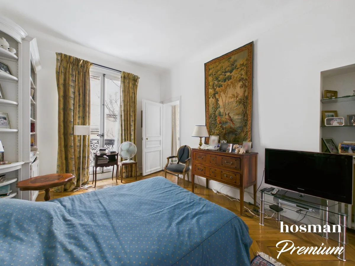 Appartement de 135.0 m² à Paris