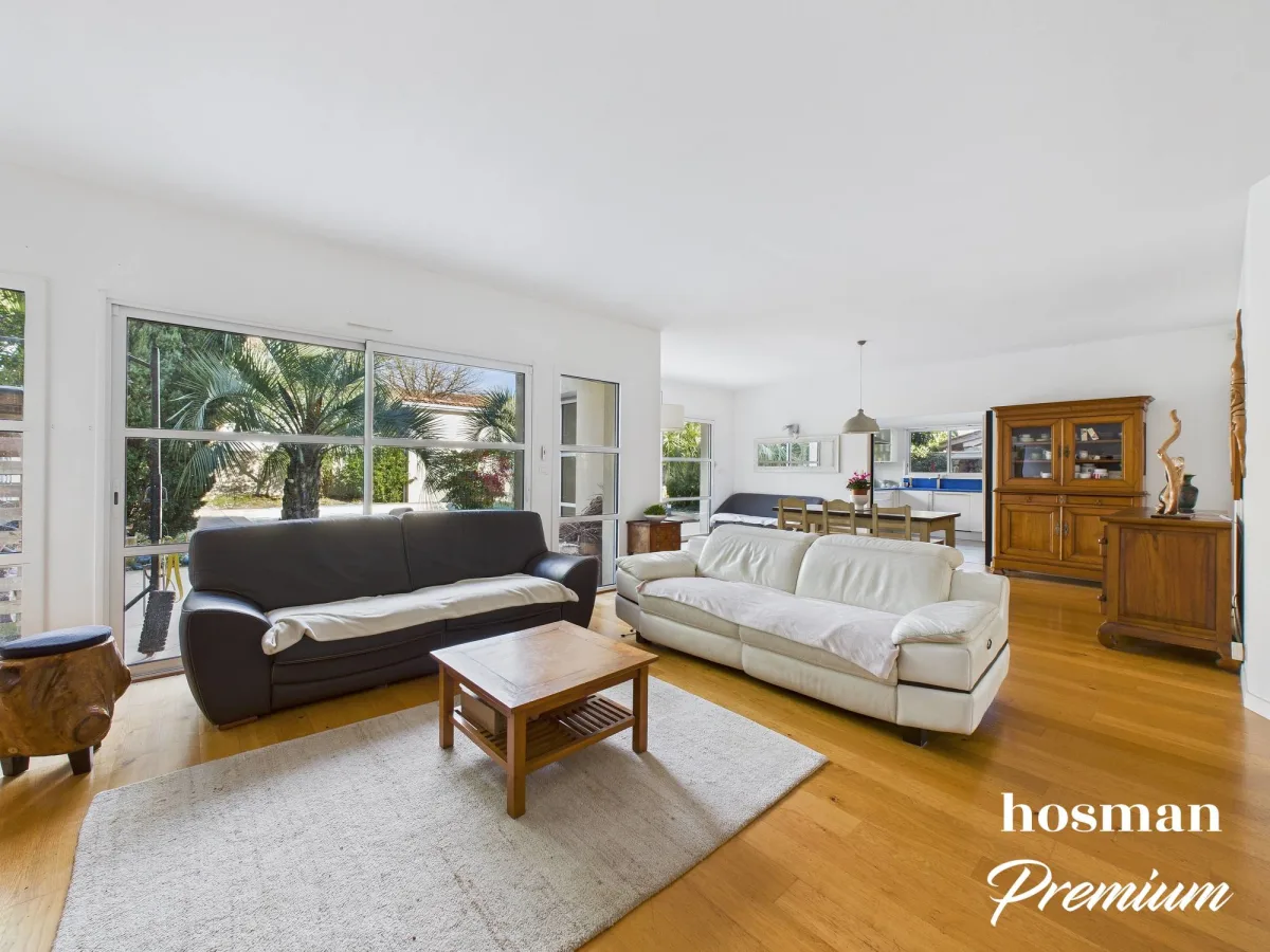 Maison de 220.0 m² à Bruges