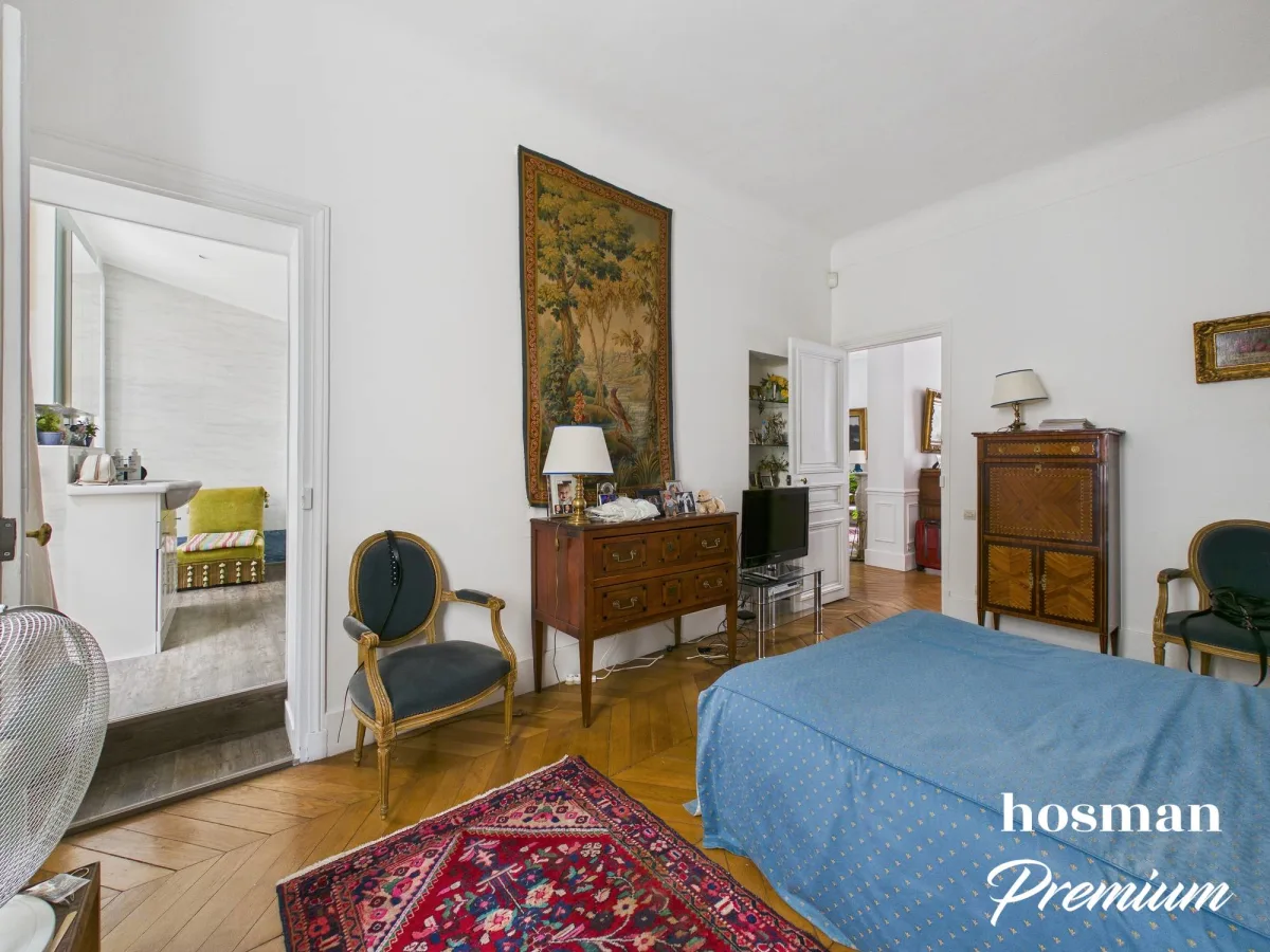 Appartement de 135.0 m² à Paris