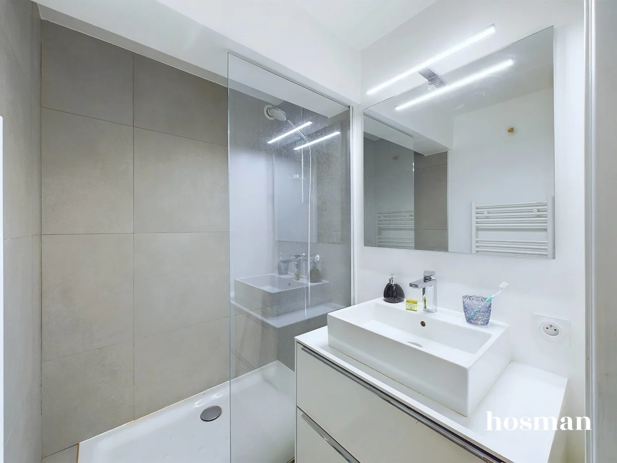 Appartement de 100.0 m² à Paris