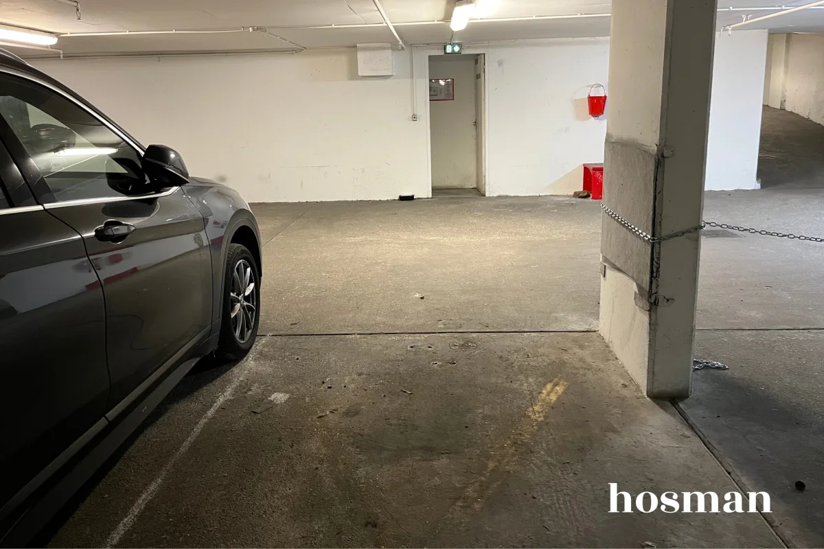 Parking de 11.5 m² à Paris