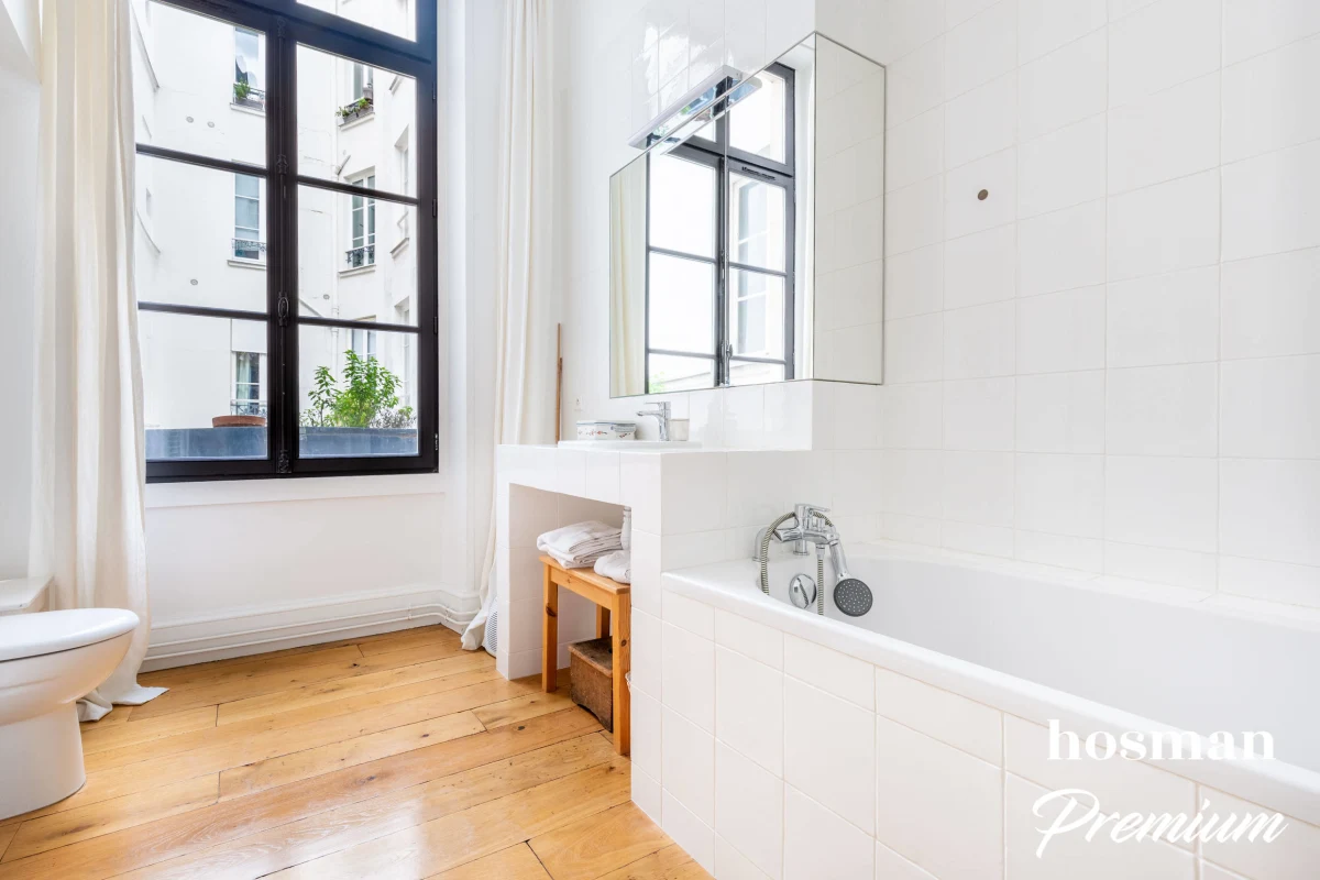 Appartement de 145.0 m² à Paris