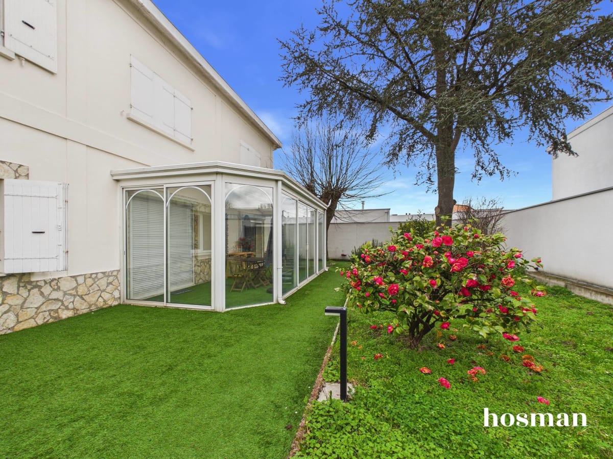 Maison de 220.0 m² à Cenon