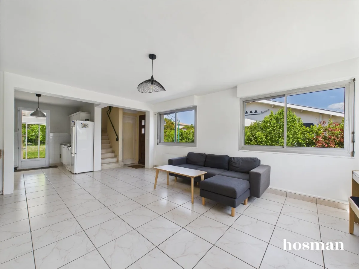 Maison de 125.0 m² à Mérignac