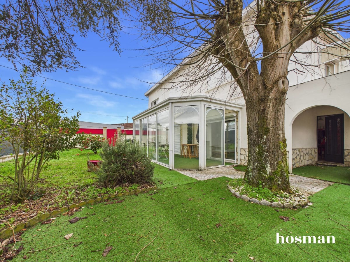 Maison de 220.0 m² à Cenon