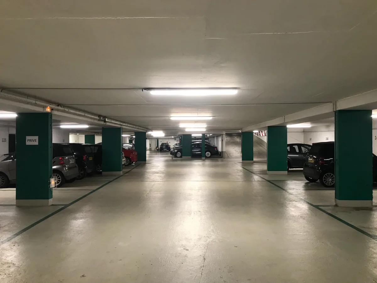 Parking de 12.4 m² à Paris