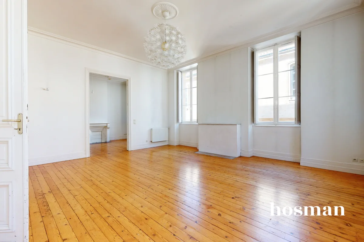 Appartement de 155.0 m² à Bordeaux